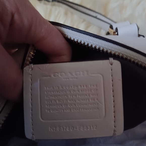 COACH MINI BENNET SATCHEL - Picture 9 of 12